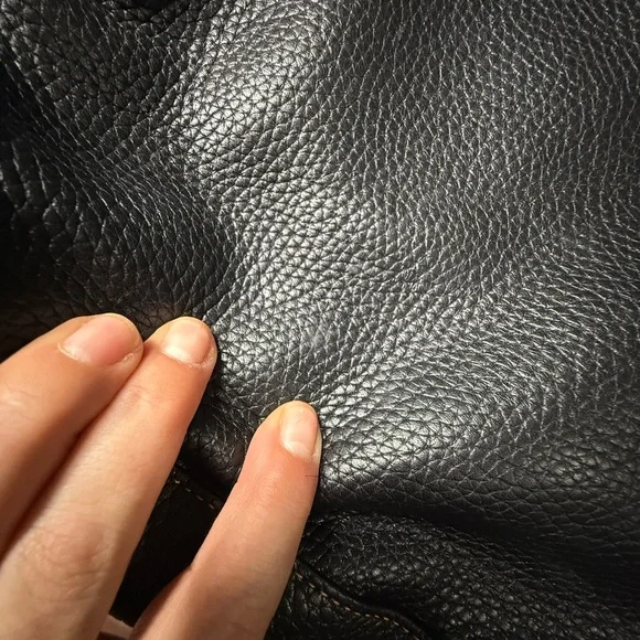 Black Leather Computer Tote Shoulder Bag - Picture 6 of 14